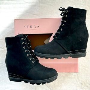 Serra Wedge Boots
